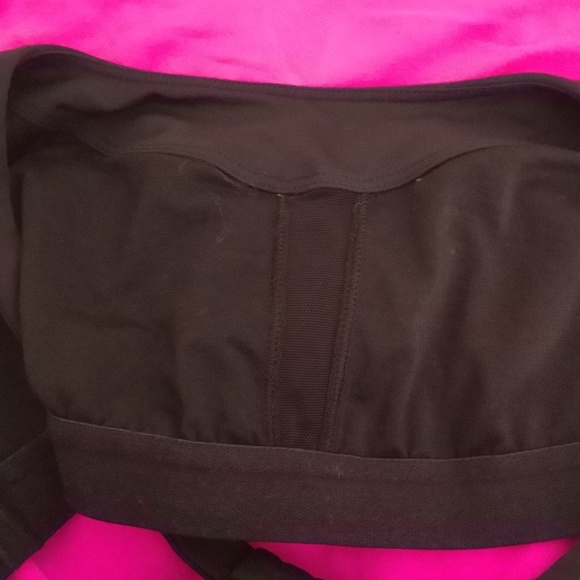 Reduced Lululemon tankbuilt in bra sz Med - Picture 4 of 4